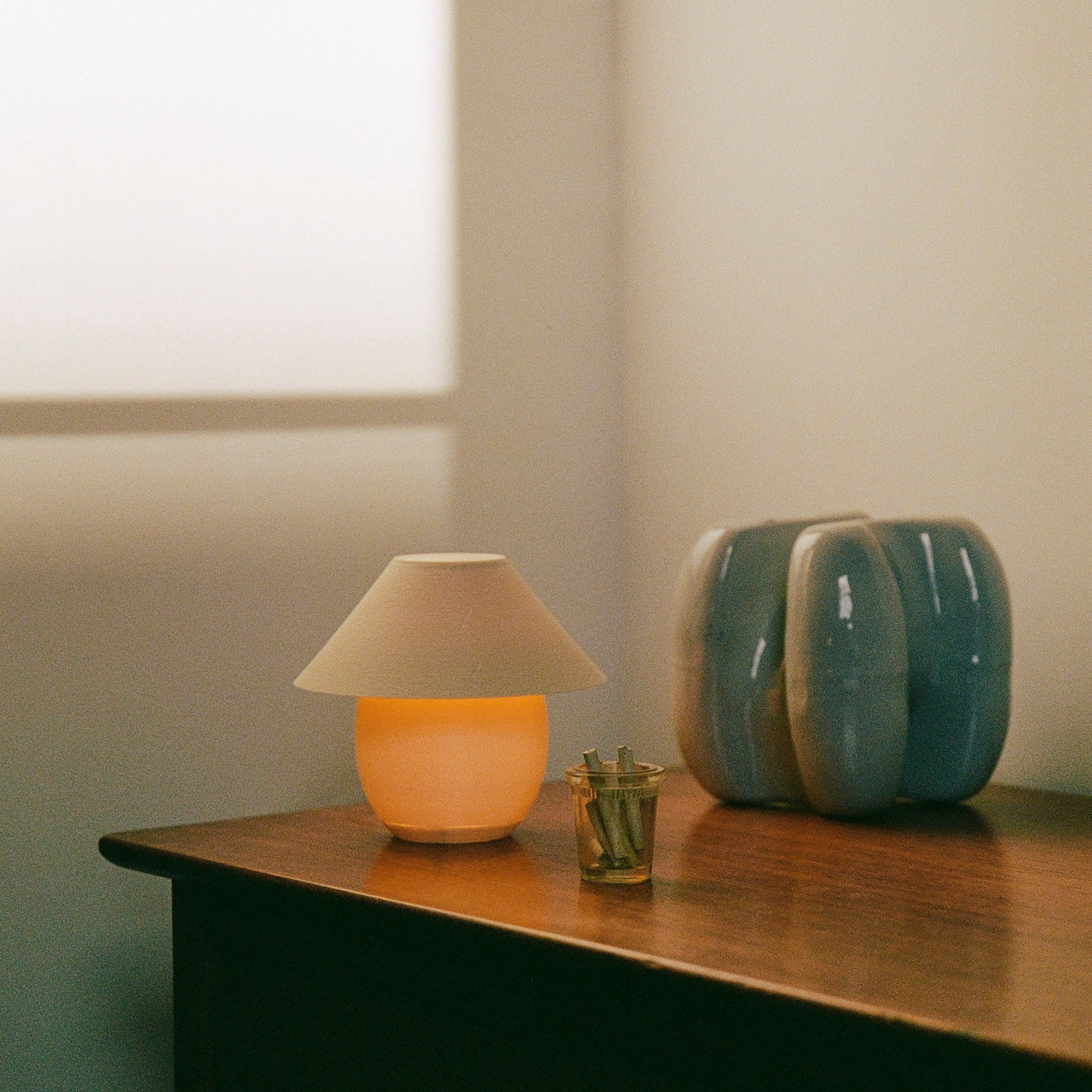 Scoop Lamp