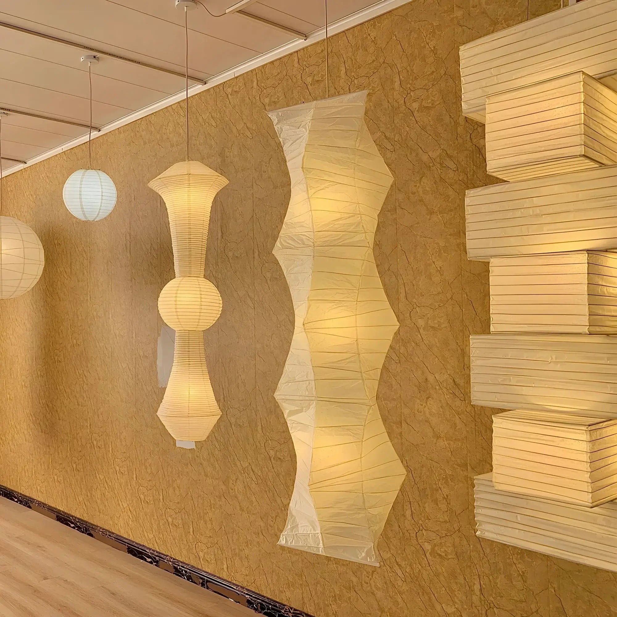 Akari 33N Pendant Light
