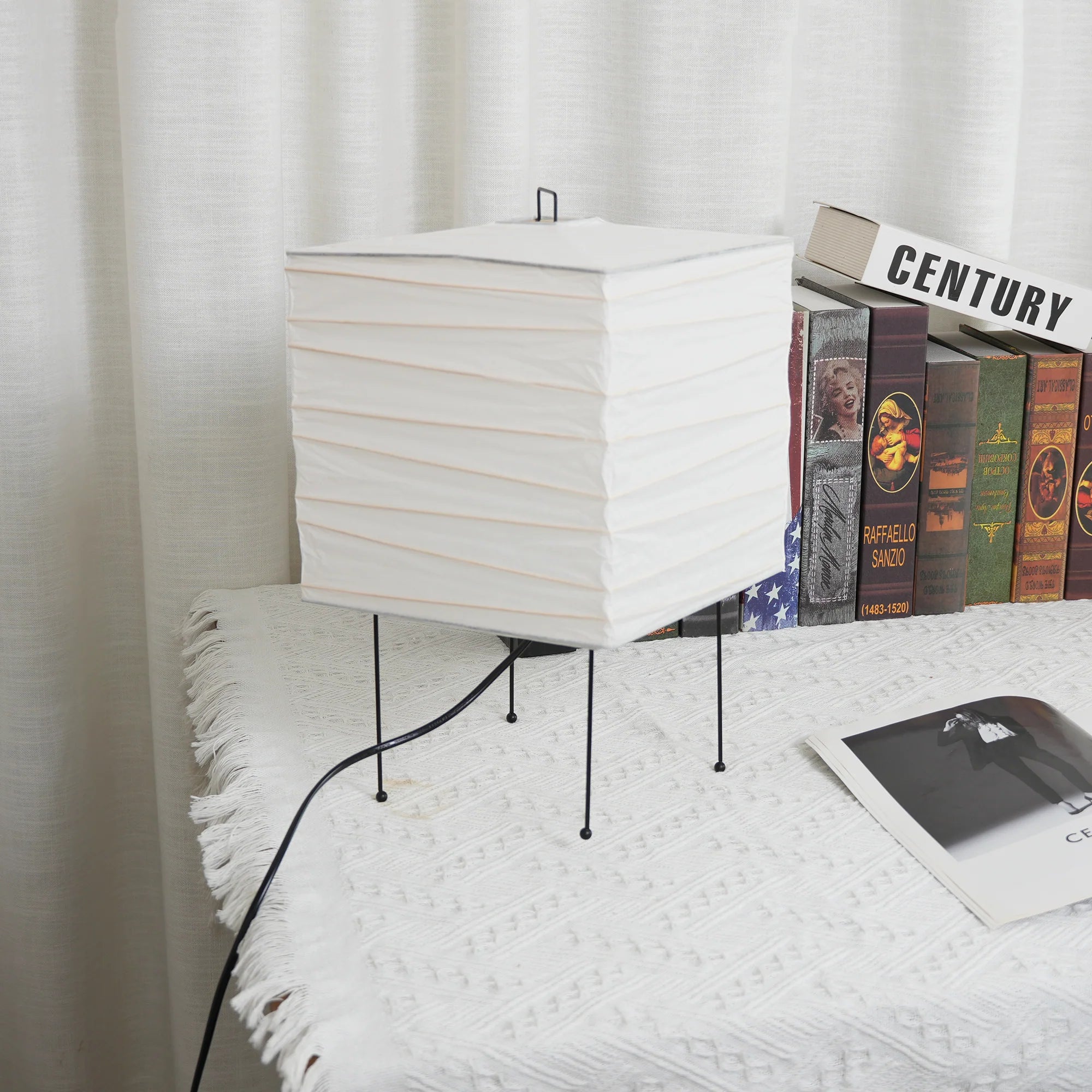 Akari 3X Table Lamp