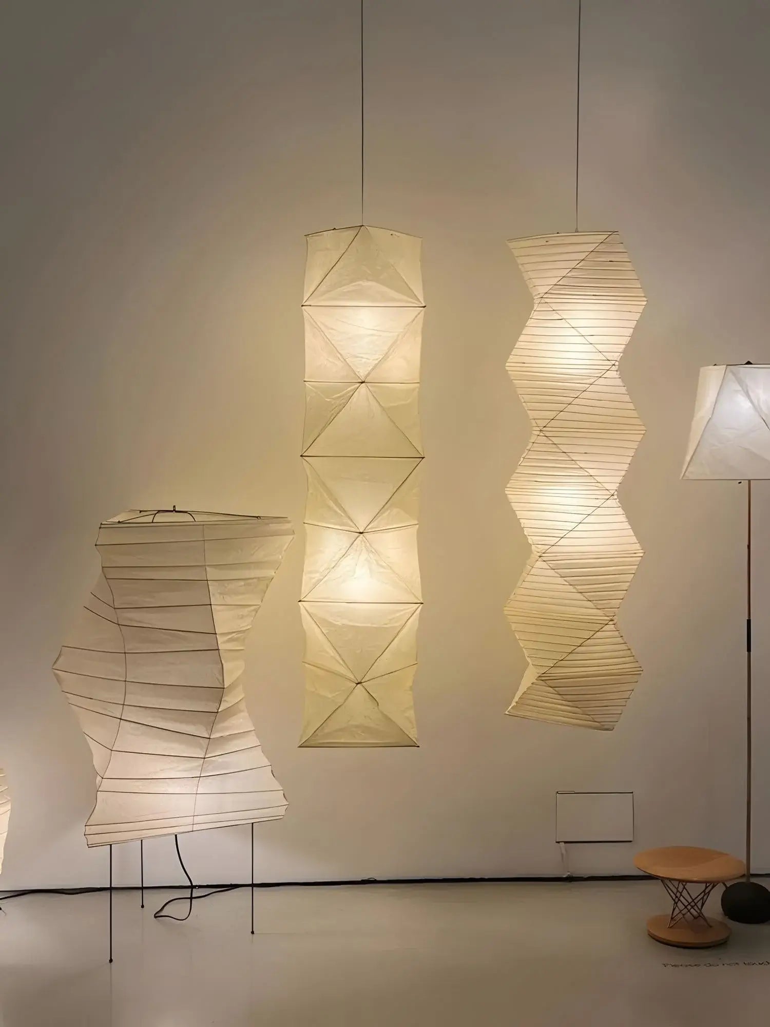 Akari L8 Pendant Light