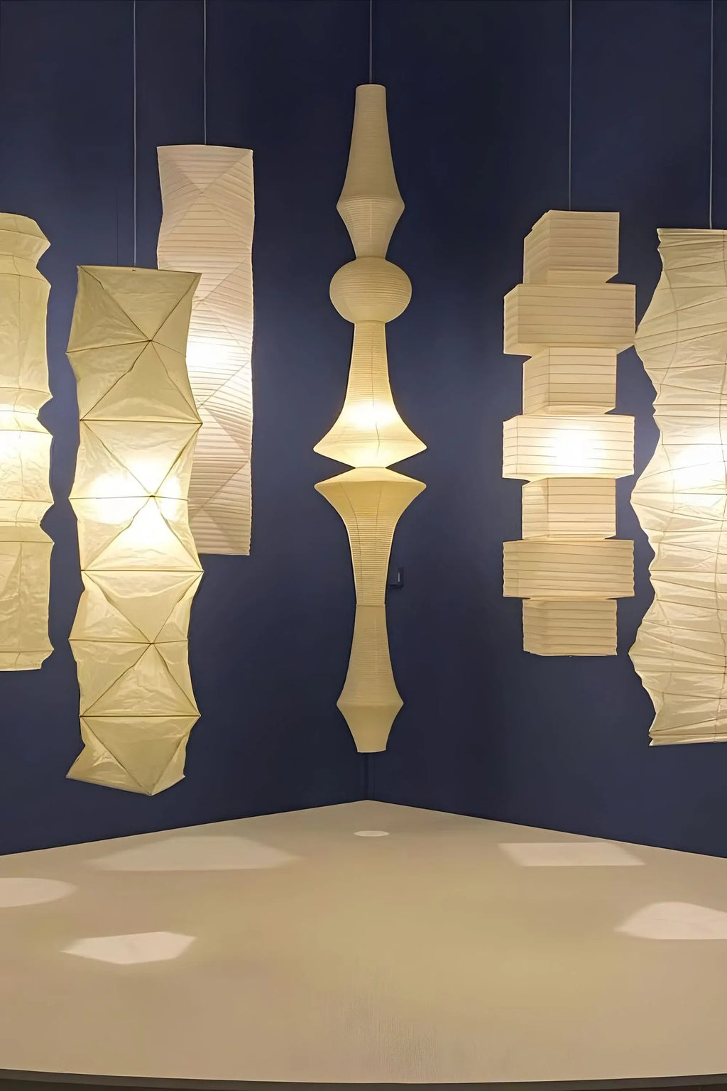 Akari L8 Pendant Light