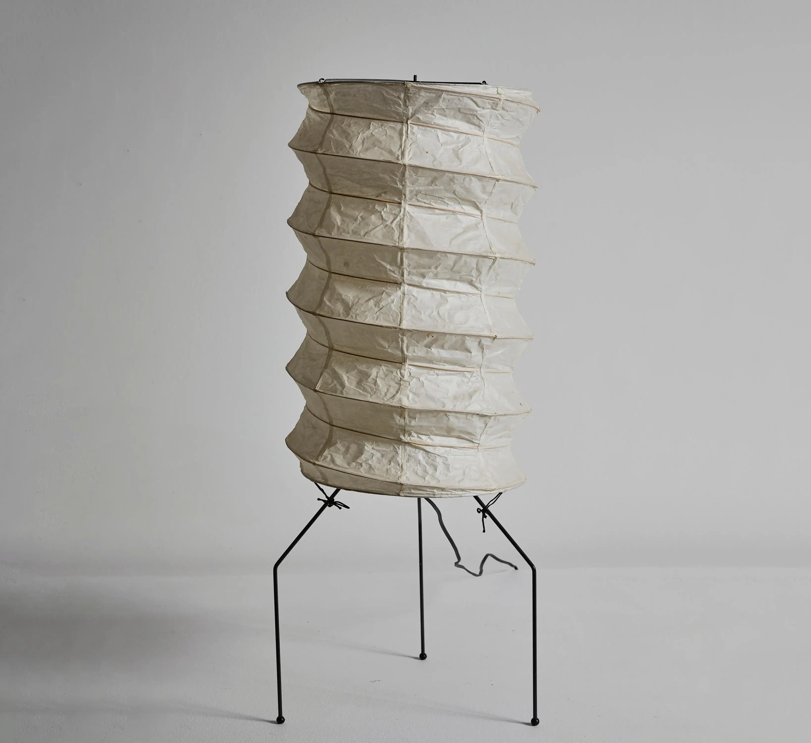 Akari UF2-31N Table Lamp