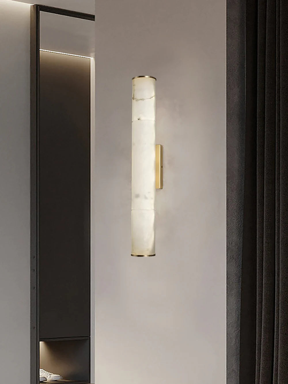Alabaster Aquilus Wall Lamp