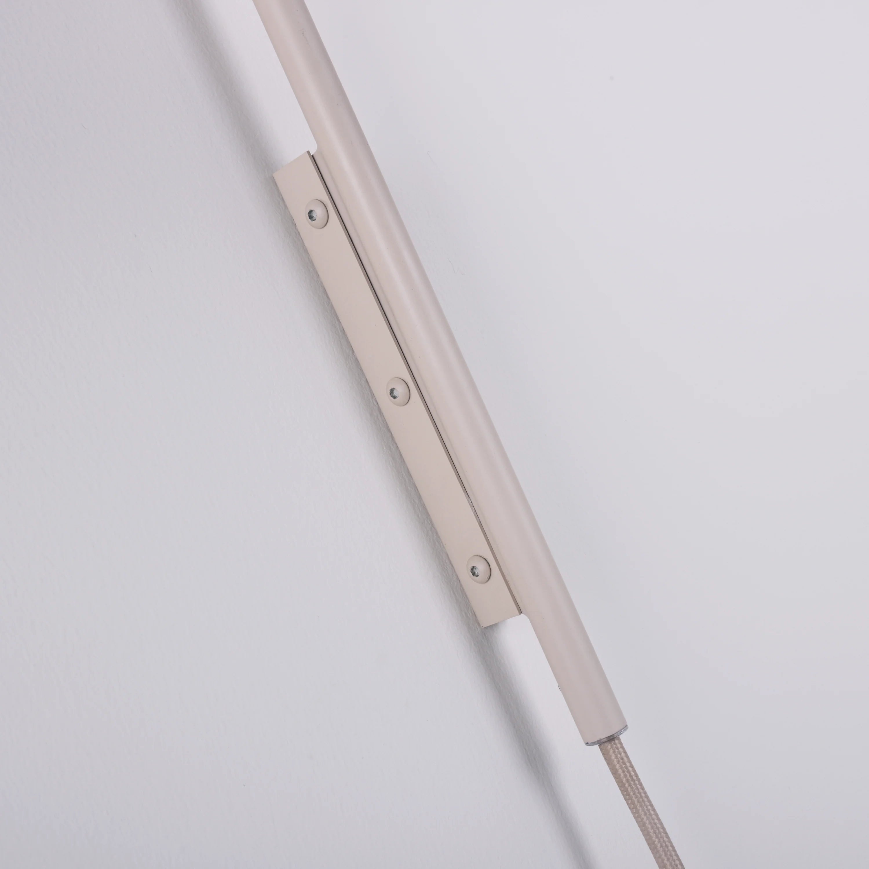Arum Swivel Wall Lamp