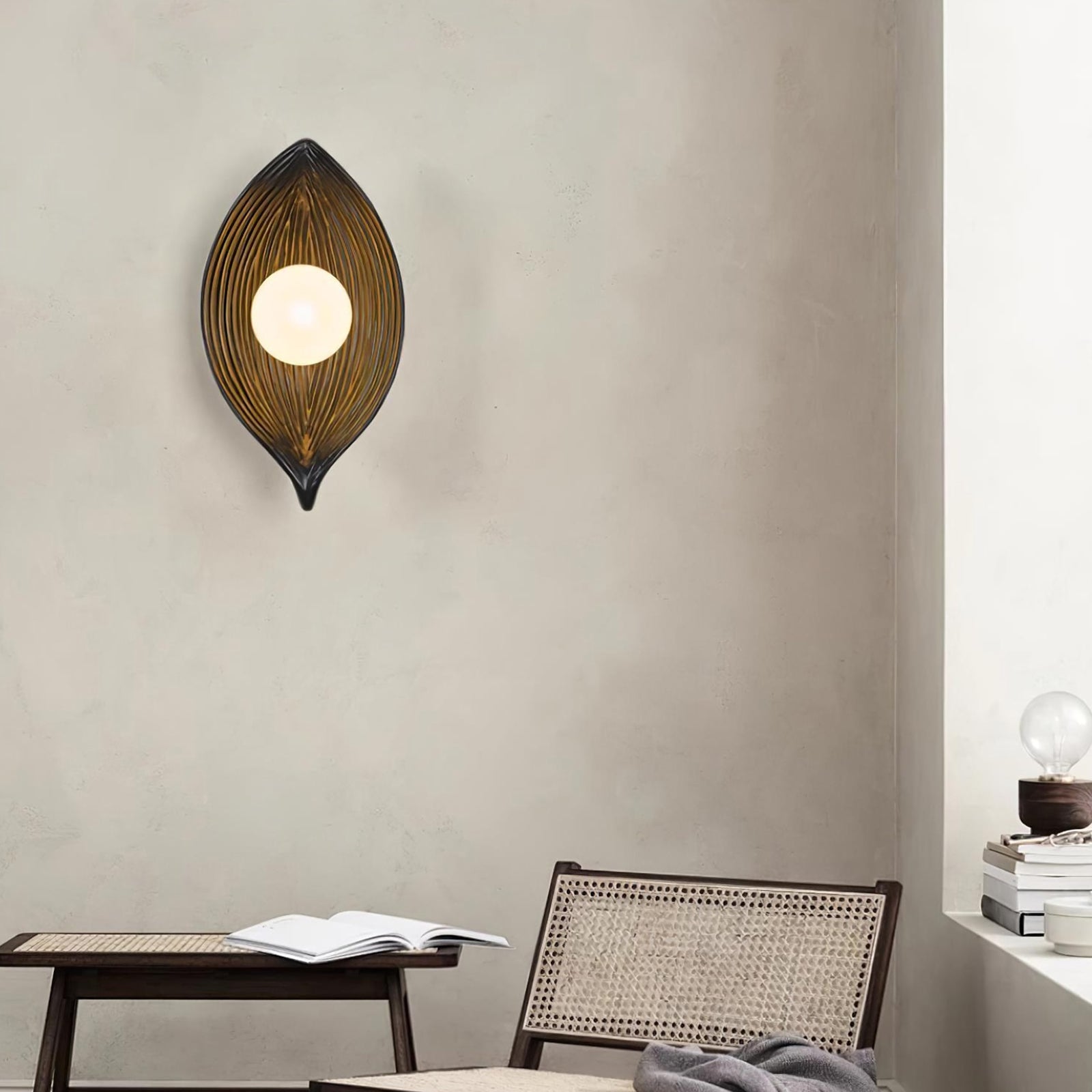 Contemporary Nordic Leaf Resin Wall Lamp