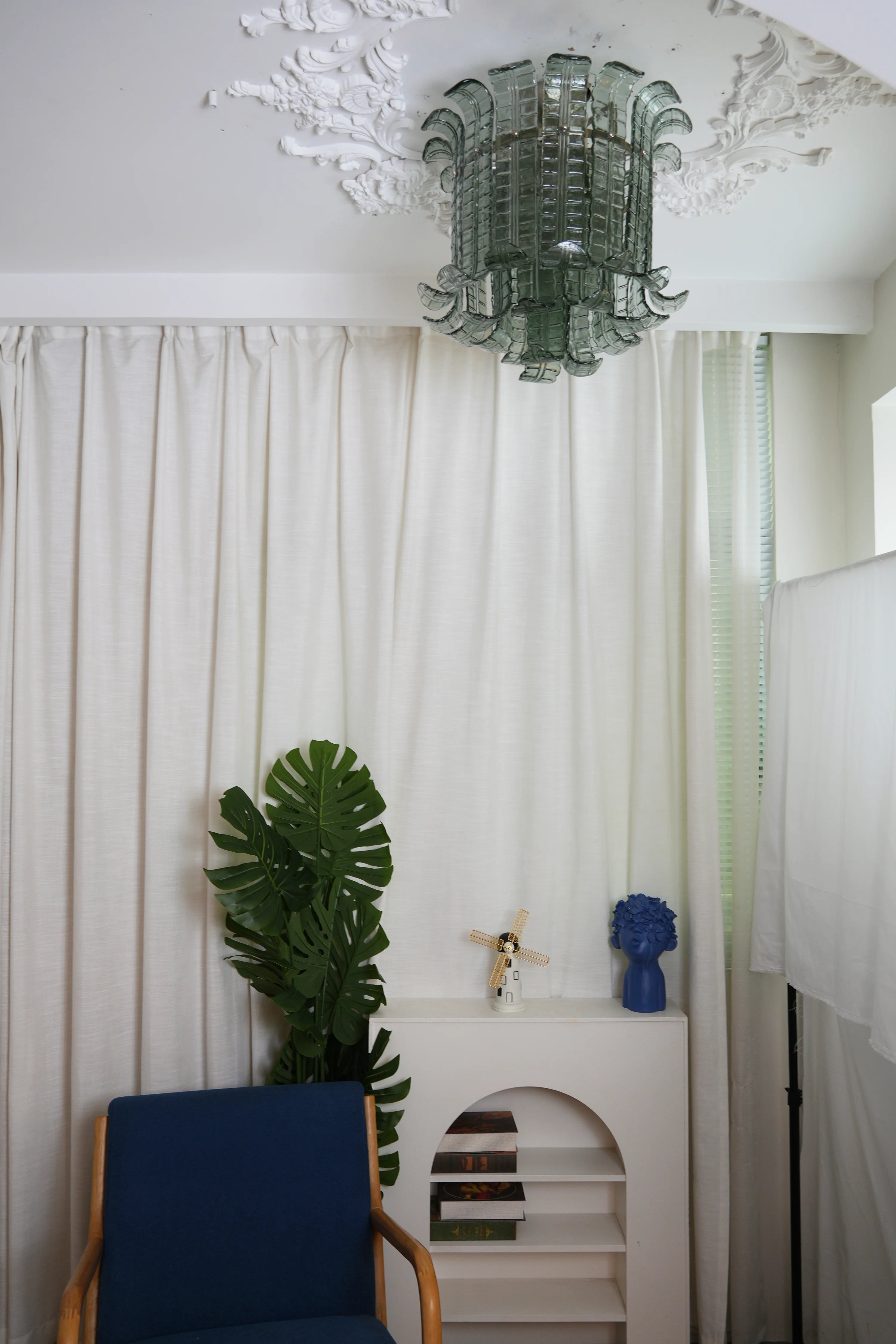 Elegant Murano Leaf Shaped Green Ceiling Lamp