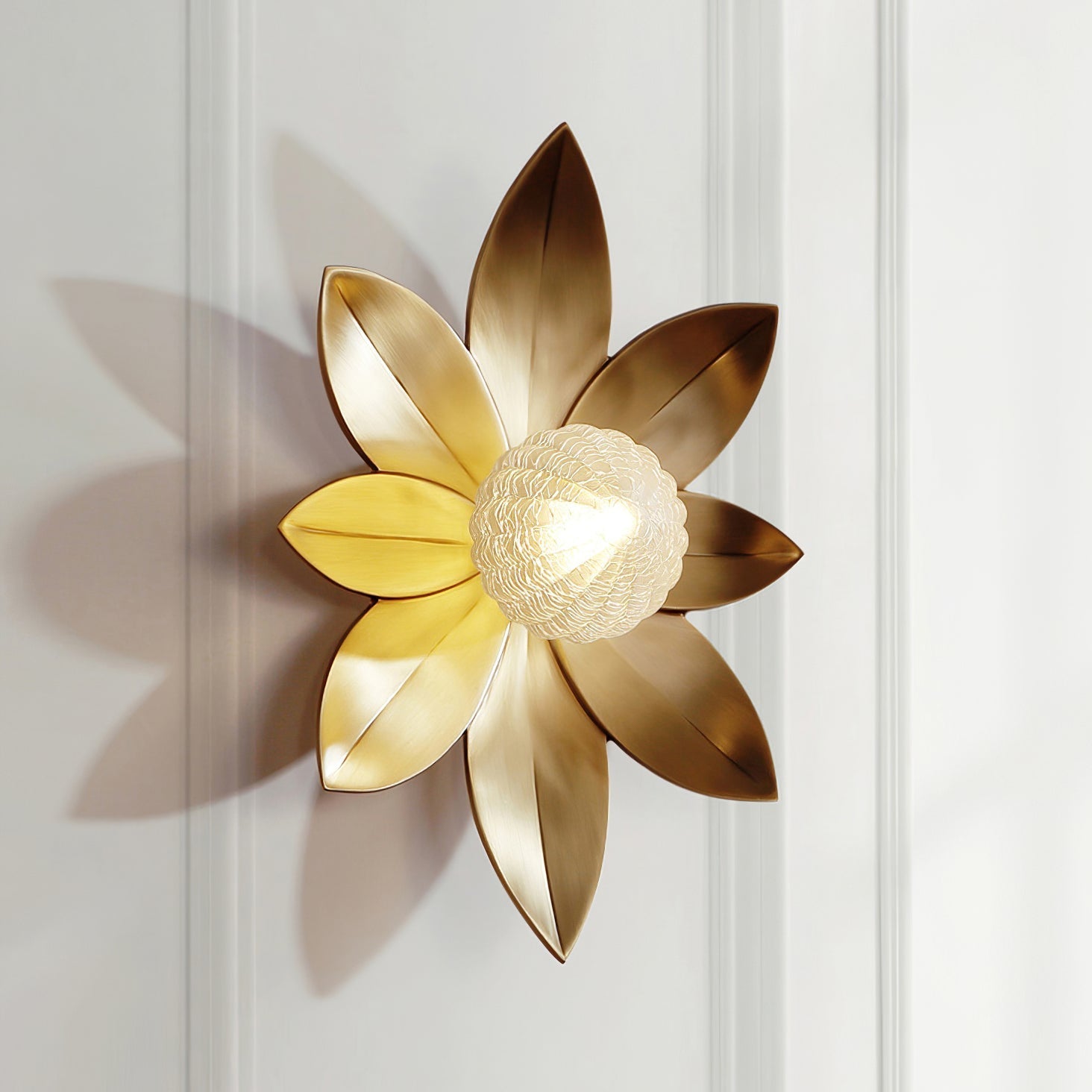 Gigi Wall Lamp