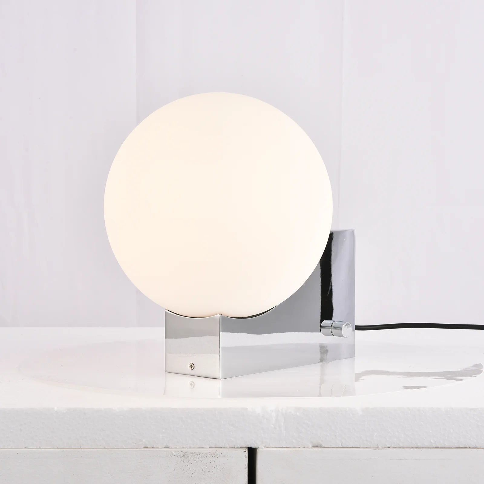 Journey SHY1 Glass Table Lamp