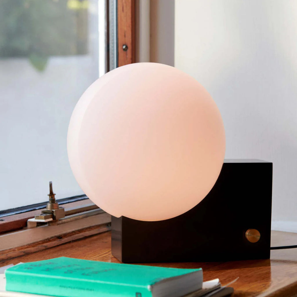 Journey SHY1 Glass Table Lamp