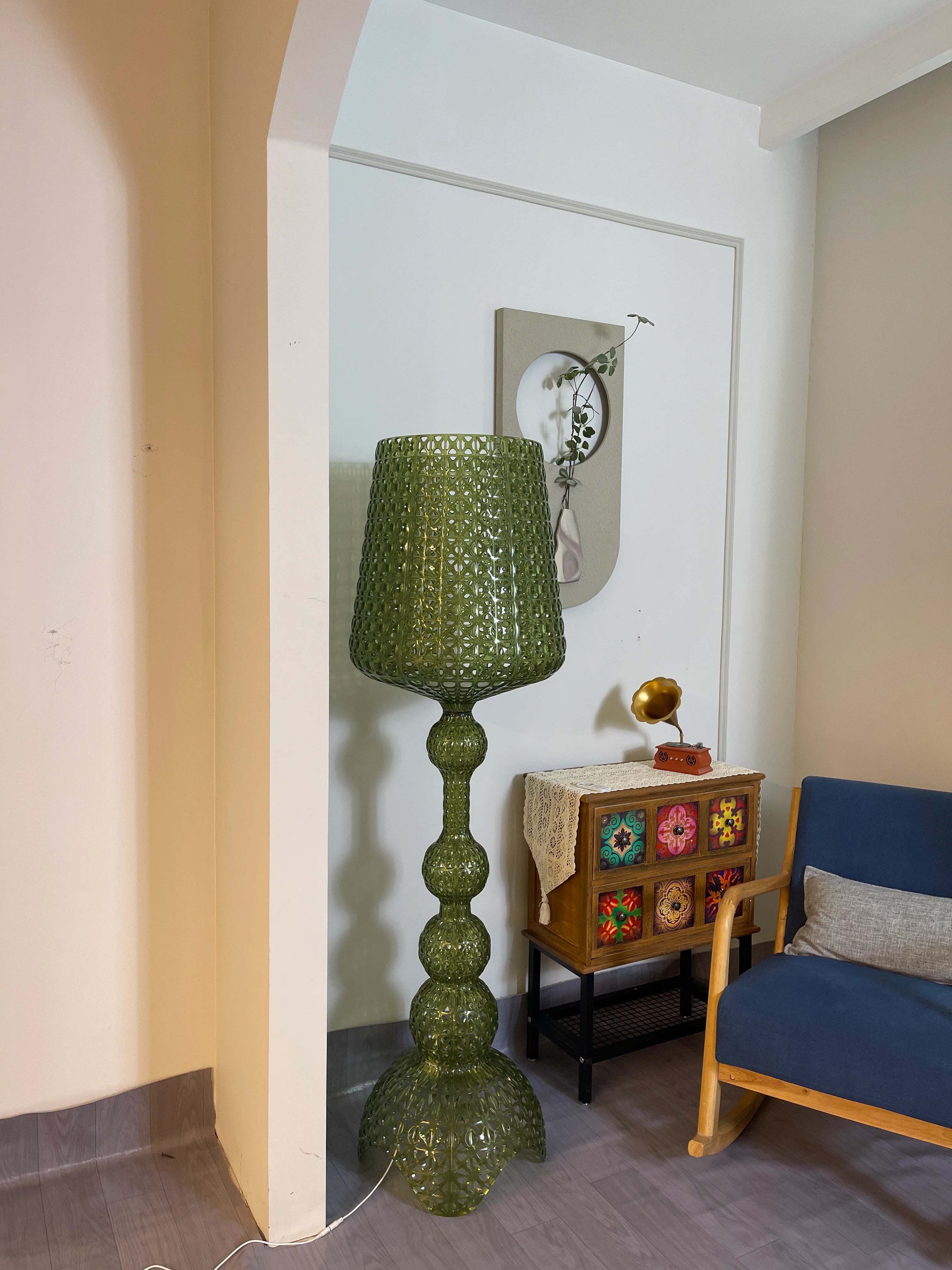 Simple Kabuki Acrylic Floor Lamp