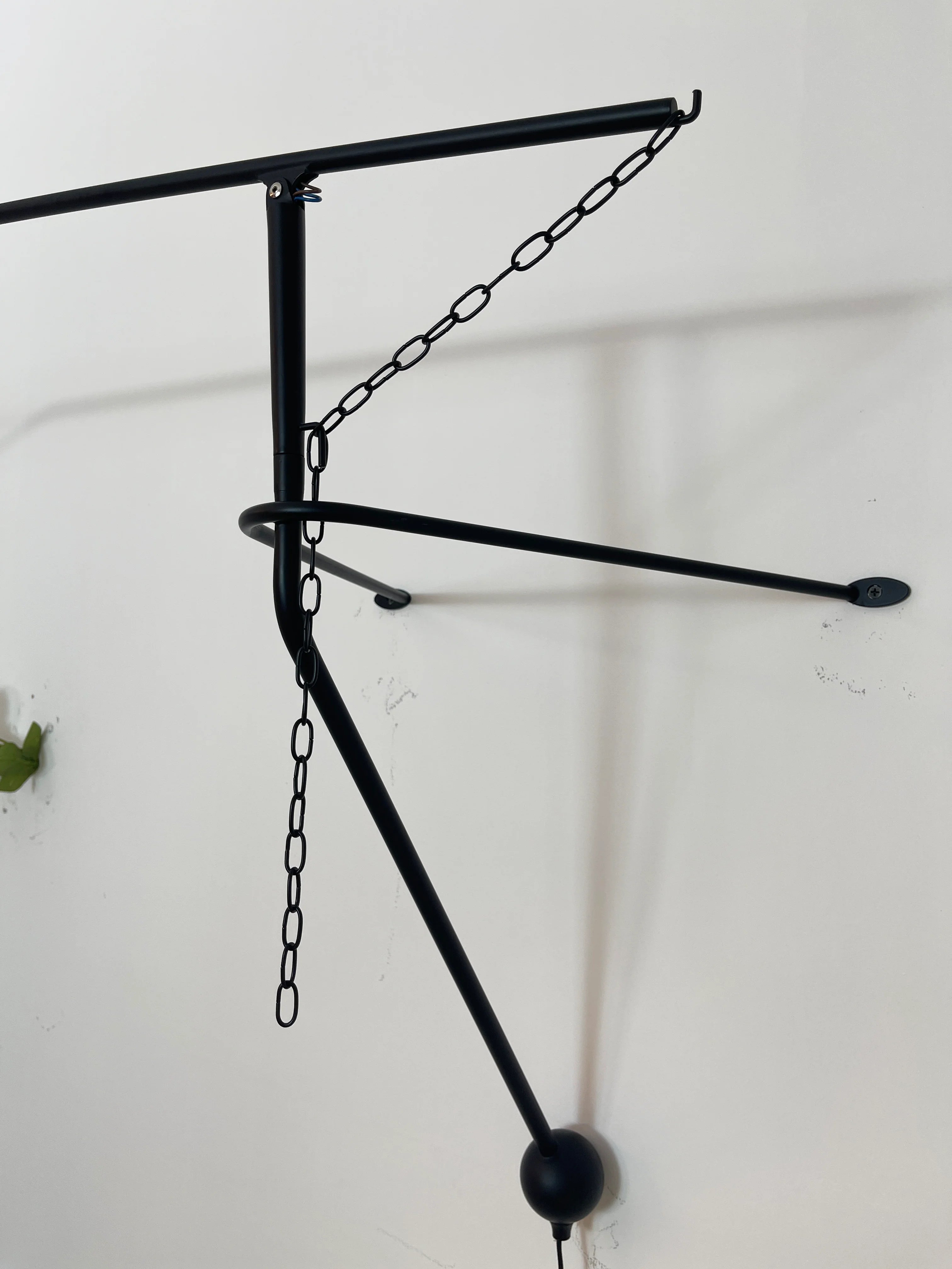 Spiral Mantis Arm Wall Lamp