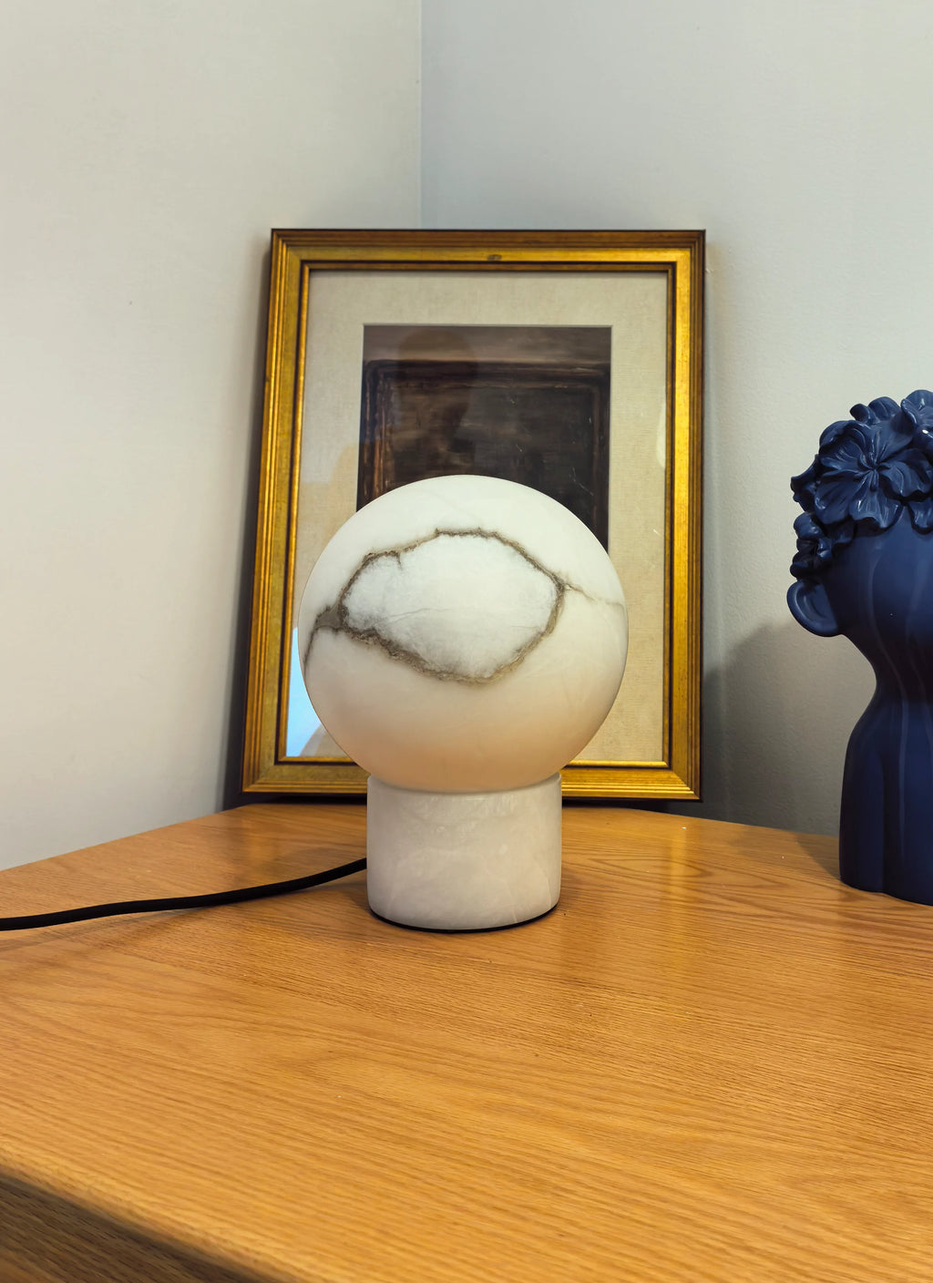 Alabaster Ball Round Table Lamp