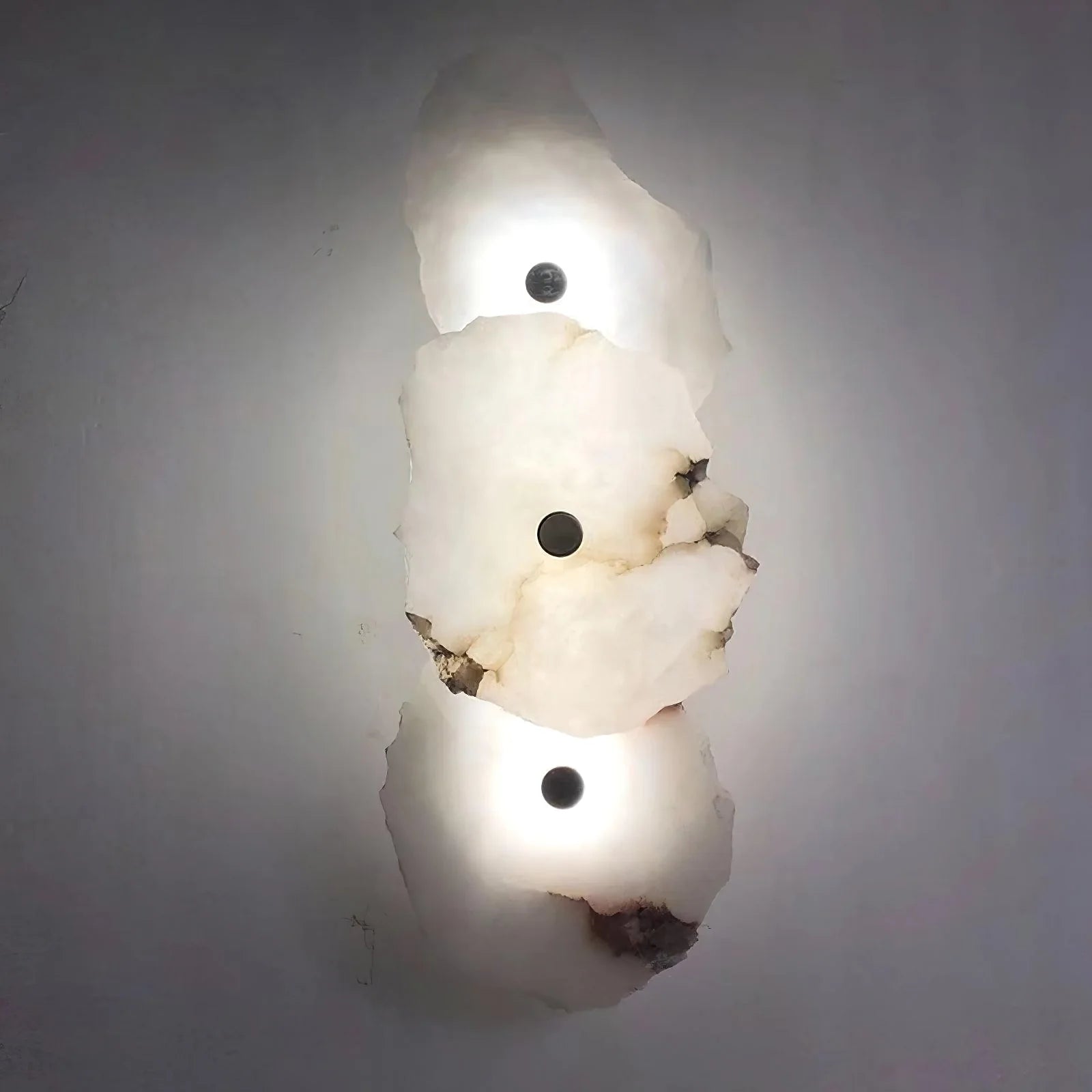 Petra Wall Lamp