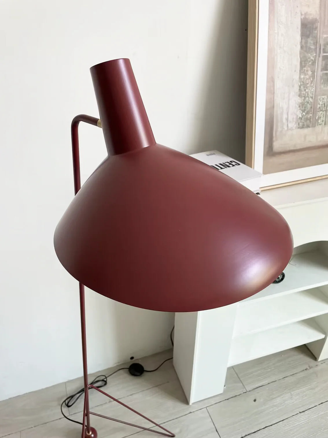 Tripod HM8 Floor Lamp
