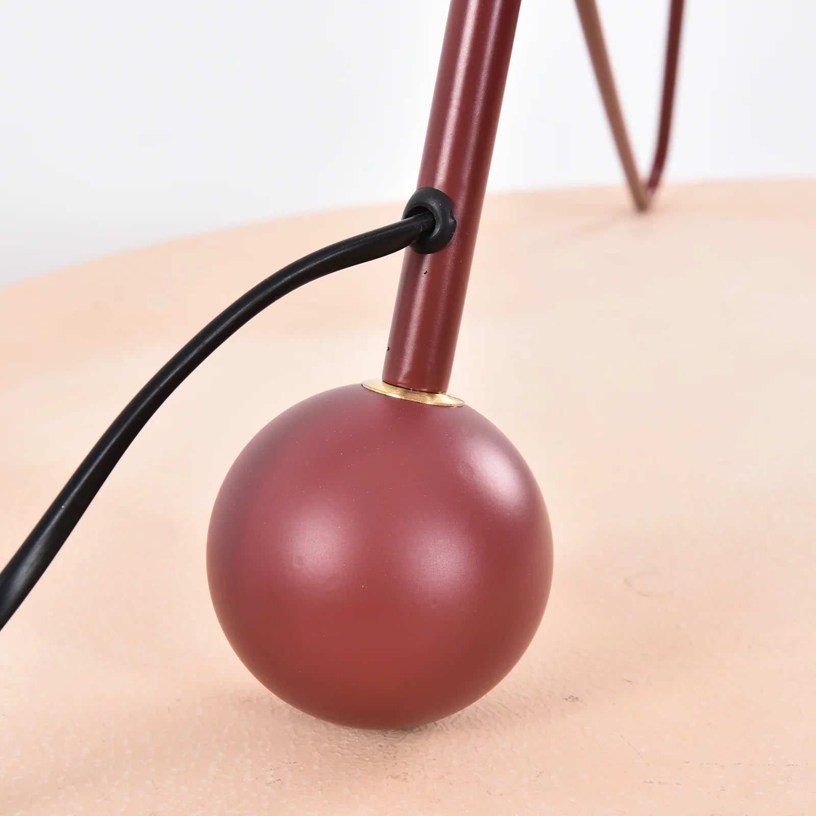 Tripod HM8 Floor Lamp