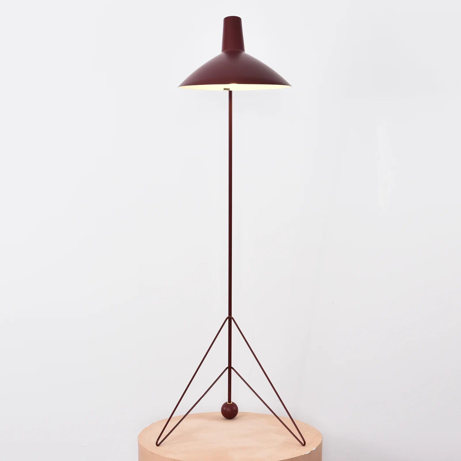 Tripod HM8 Floor Lamp